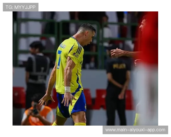 C罗火力不减!单季进球数逼近40球 C罗火力不减!单季进球数逼近40球