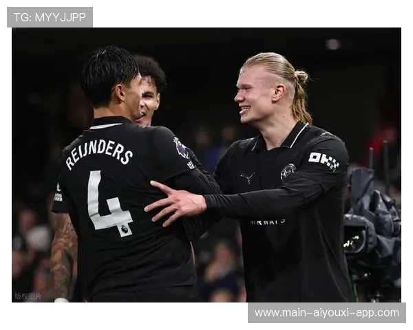 曼城与巴黎展开激烈竞争，福登与哈兰德继续表现出色，曼城 弗登